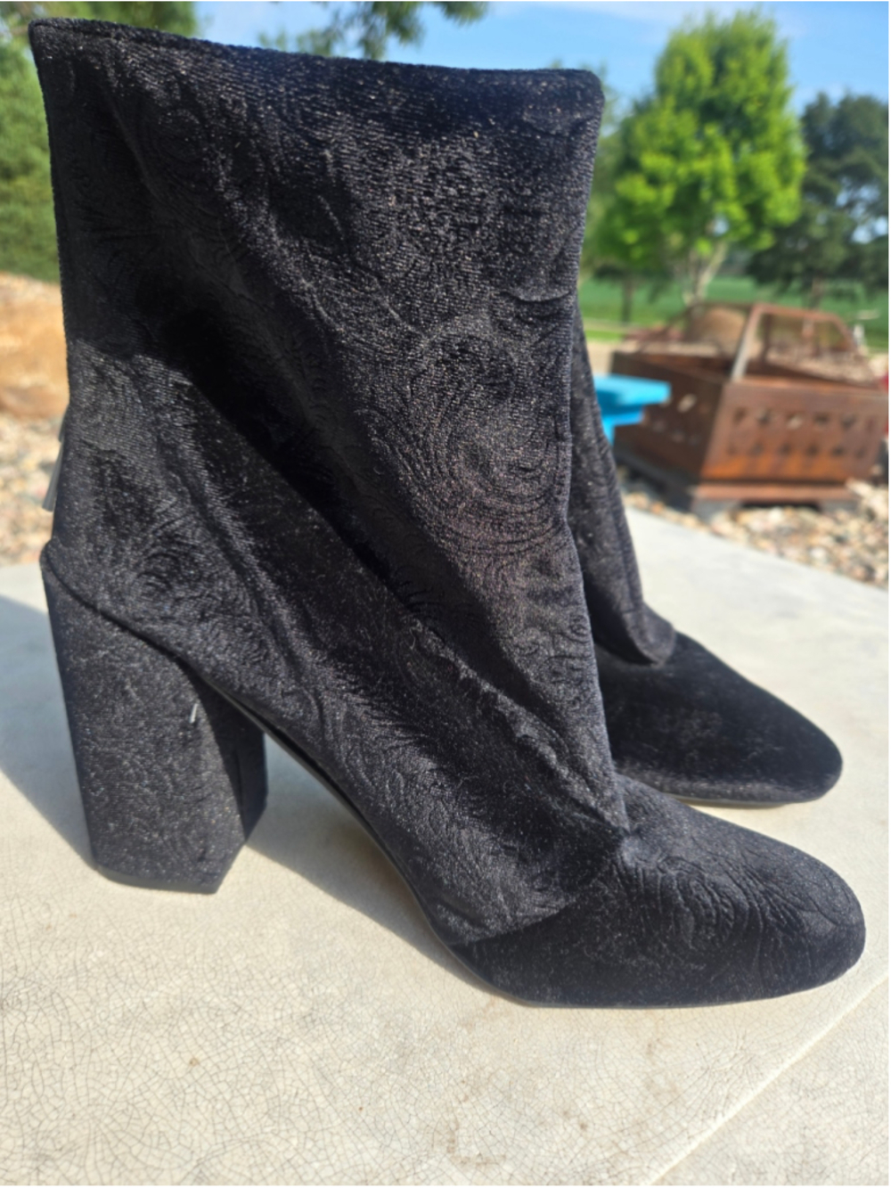 Women's Jessica Simpson Black Velvet Ankle Boots Size 8.5